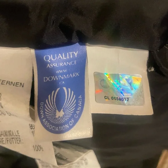 EUC Authentic Women’s Medium black Canada Goose jacket Montebello - Picture 7 of 10